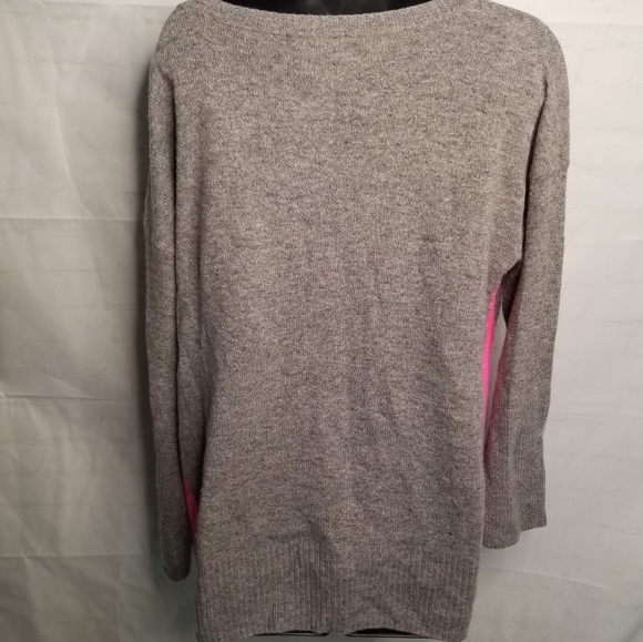 525 America cashmere sweater with side slits round neck Gray and Pink Medium - Picture 5 of 8